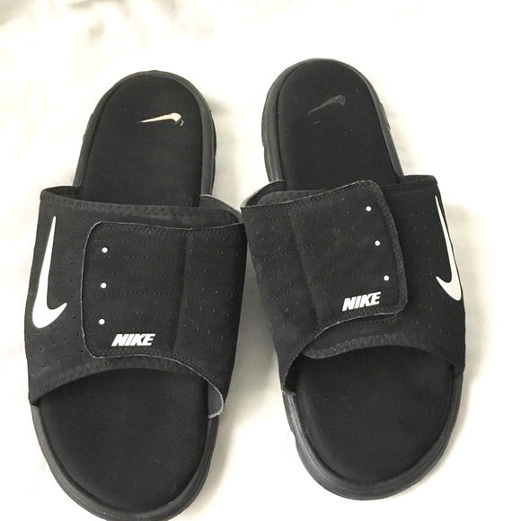 nike flex flip flops